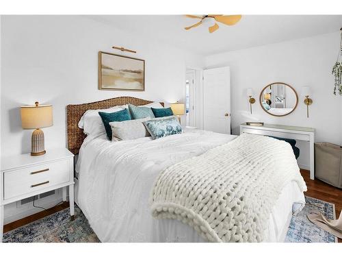 62 Johnston Street, Port Colborne, ON - Indoor Photo Showing Bedroom