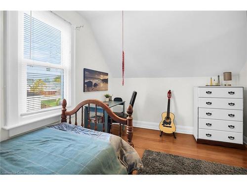 62 Johnston Street, Port Colborne, ON - Indoor Photo Showing Bedroom