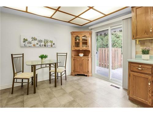 41-10 Wentworth Drive, Grimsby, ON - Indoor Photo Showing Dining Room