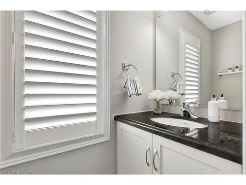 1-377 Glancaster Road, Ancaster, ON - Indoor Photo Showing Bathroom