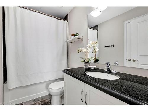 1-377 Glancaster Road, Ancaster, ON - Indoor Photo Showing Bathroom