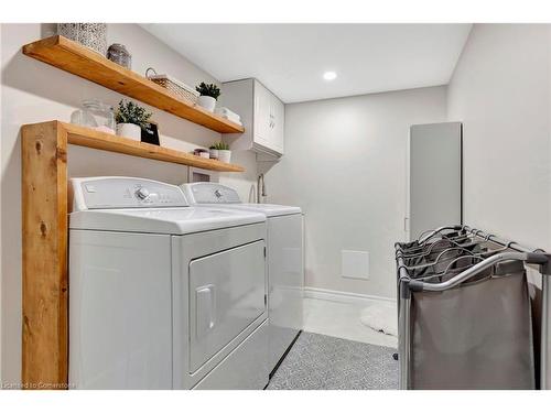 1-377 Glancaster Road, Ancaster, ON - Indoor Photo Showing Laundry Room