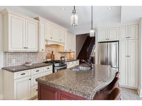 113/115 Claremont Drive, Hamilton, ON - Indoor Photo Showing Kitchen With Double Sink With Upgraded Kitchen