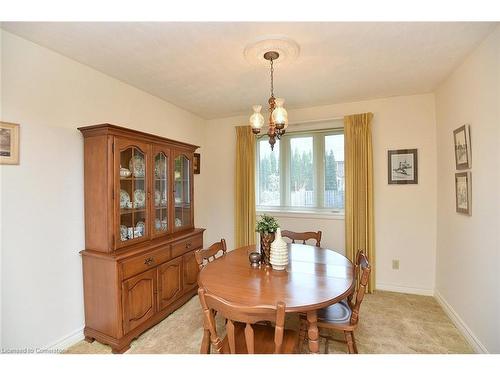 49 Nellida Crescent, Hamilton, ON - Indoor Photo Showing Dining Room