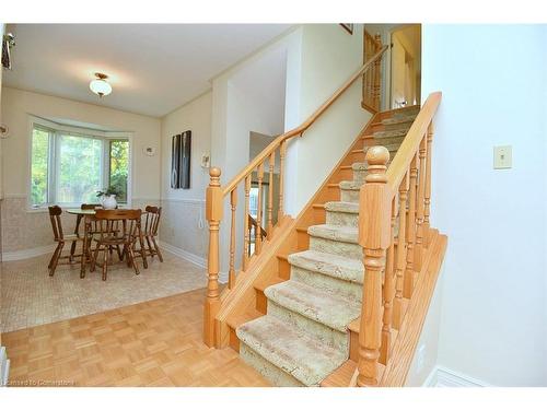 49 Nellida Crescent, Hamilton, ON - Indoor Photo Showing Other Room