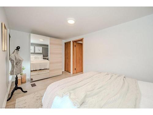 63 Beechwood Avenue, Hamilton, ON - Indoor Photo Showing Bedroom