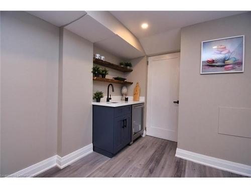 26 Westvillage Drive, Hamilton, ON - Indoor Photo Showing Other Room