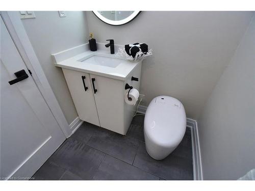 26 Westvillage Drive, Hamilton, ON - Indoor Photo Showing Bathroom