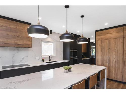 353 Highland Road W, Hamilton, ON - Indoor Photo Showing Kitchen