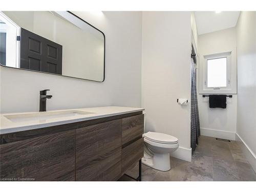 353 Highland Road W, Hamilton, ON - Indoor Photo Showing Bathroom