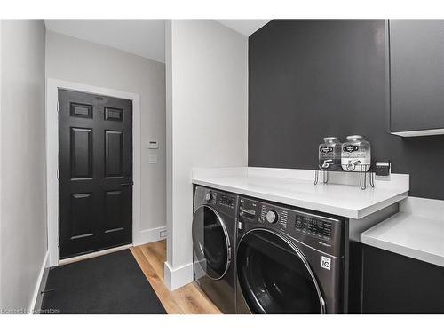 353 Highland Road W, Hamilton, ON - Indoor Photo Showing Laundry Room