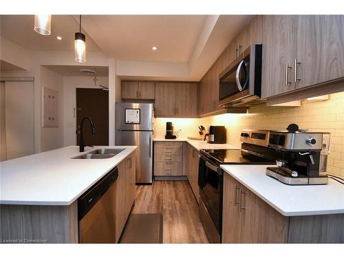 315-16 Markle Crescent, Ancaster, ON - Indoor Photo Showing Kitchen With Stainless Steel Kitchen With Double Sink