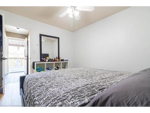 1000 8Th Concession Road W, Flamborough, ON - Indoor Photo Showing Bedroom