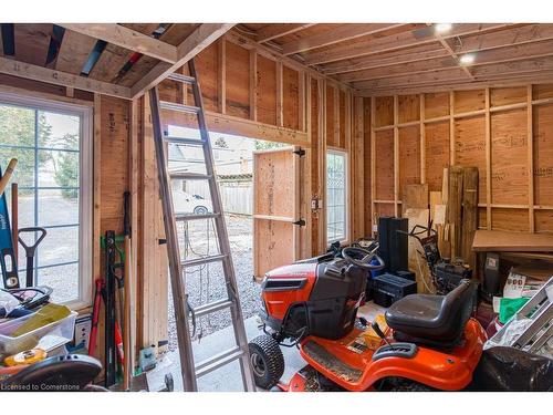 1000 8Th Concession Road W, Flamborough, ON - Indoor Photo Showing Other Room