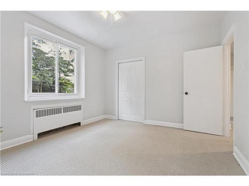 2336 Mountainside Drive, Burlington, ON - Indoor Photo Showing Other Room