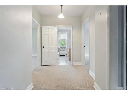 2336 Mountainside Drive, Burlington, ON - Indoor Photo Showing Other Room