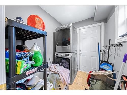 182 Eringate Drive Drive, Stoney Creek, ON - Indoor Photo Showing Laundry Room