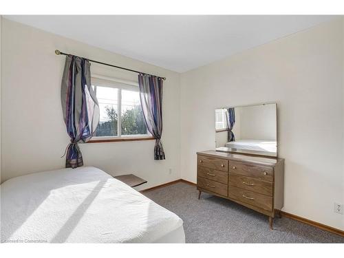 669 Barton Street, Stoney Creek, ON - Indoor Photo Showing Bedroom