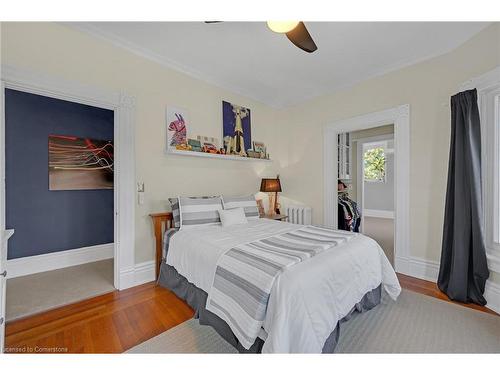 114 Aberdeen Avenue, Hamilton, ON - Indoor Photo Showing Bedroom