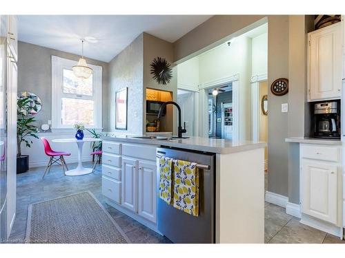 114 Aberdeen Avenue, Hamilton, ON - Indoor Photo Showing Kitchen