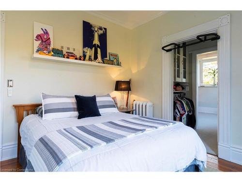 114 Aberdeen Avenue, Hamilton, ON - Indoor Photo Showing Bedroom