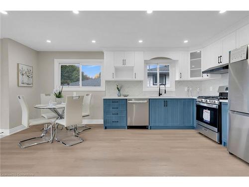 67 Glendee Road, Hamilton, ON - Indoor Photo Showing Kitchen