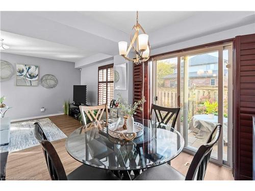 9-18 Cedar Street, Grimsby, ON - Indoor Photo Showing Dining Room