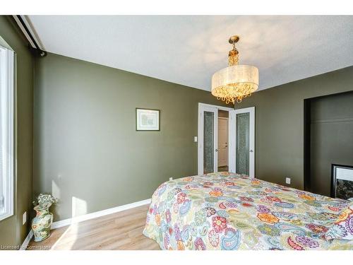 41 Jackson Court, Tillsonburg, ON - Indoor Photo Showing Bedroom