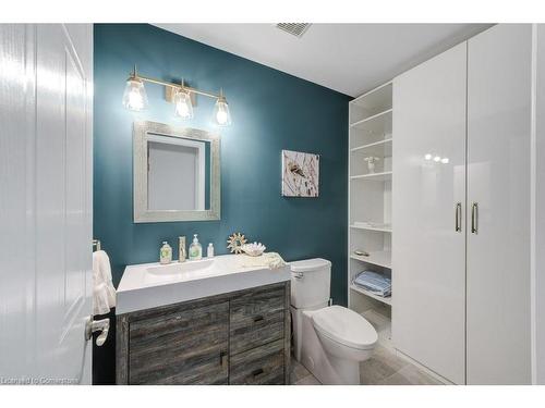 41 Jackson Court, Tillsonburg, ON - Indoor Photo Showing Bathroom