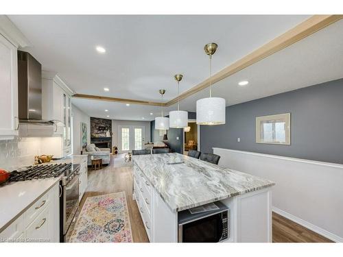 41 Jackson Court, Tillsonburg, ON - Indoor Photo Showing Kitchen With Upgraded Kitchen