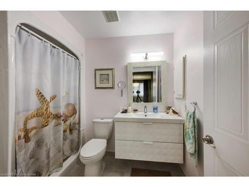 41 Jackson Court, Tillsonburg, ON - Indoor Photo Showing Bathroom