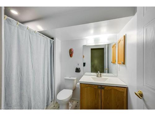 41 Jackson Court, Tillsonburg, ON - Indoor Photo Showing Bathroom