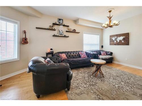 20 Pentland Road, Waterdown, ON - Indoor Photo Showing Living Room