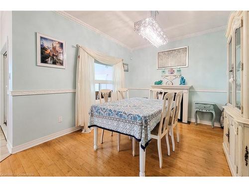 20 Pentland Road, Waterdown, ON - Indoor Photo Showing Dining Room