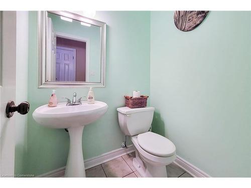 20 Pentland Road, Waterdown, ON - Indoor Photo Showing Bathroom