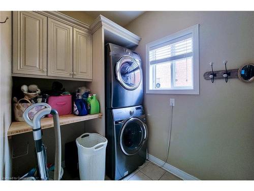 20 Pentland Road, Waterdown, ON - Indoor Photo Showing Laundry Room