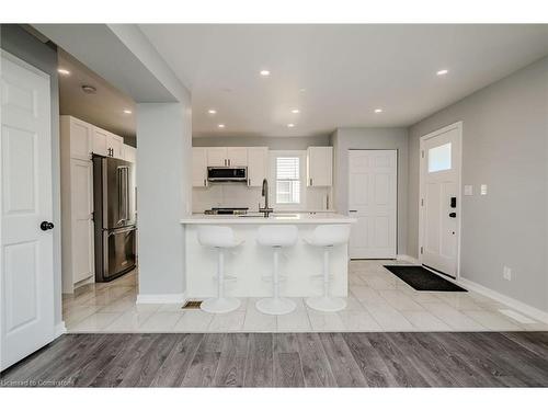 5 Lewis Street, Hamilton, ON - Indoor Photo Showing Kitchen