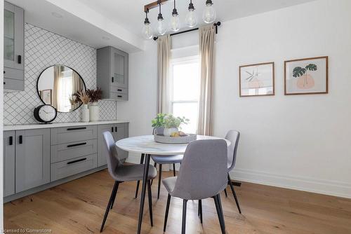 418 Macnab Street N, Hamilton, ON - Indoor Photo Showing Dining Room