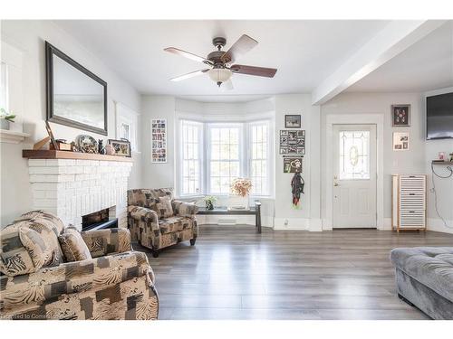 261 Darling Street, Brantford, ON - Indoor Photo Showing Living Room With Fireplace