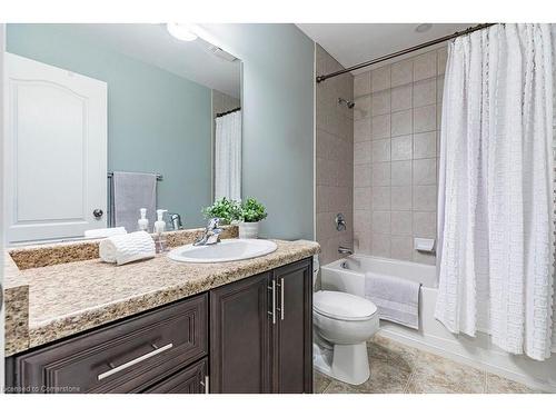 4 Marina Point Crescent, Hamilton, ON - Indoor Photo Showing Bathroom