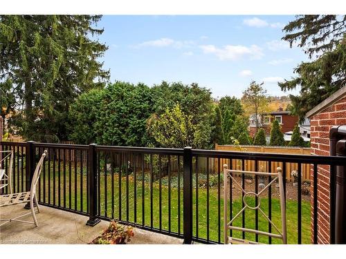 16-91 Livingston Avenue, Grimsby, ON - Outdoor With Balcony