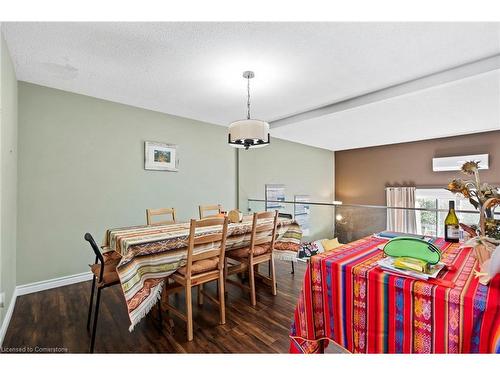 16-91 Livingston Avenue, Grimsby, ON - Indoor Photo Showing Dining Room