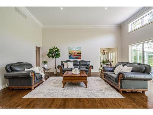 53 Ranch Road, Brantford, ON - Indoor Photo Showing Living Room