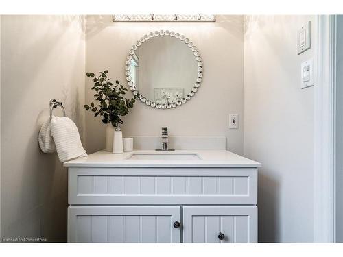 53 Ranch Road, Brantford, ON - Indoor Photo Showing Bathroom