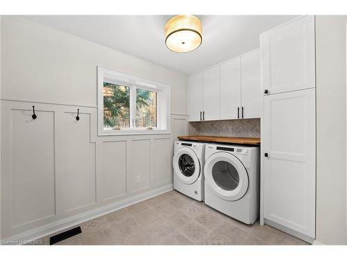 1009 Scotts Boathouse Road, Baysville, ON - Indoor Photo Showing Laundry Room