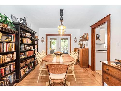 18 Cliff Avenue, Hamilton, ON - Indoor Photo Showing Dining Room