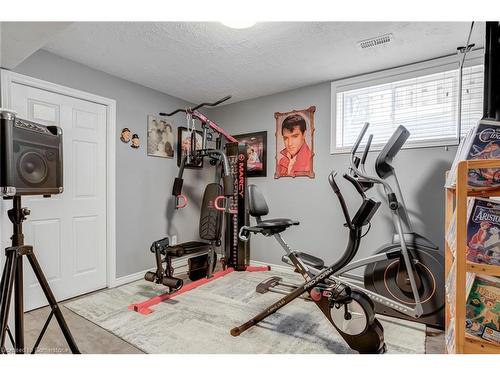 4003 Lower Coach Road, Stevensville, ON - Indoor Photo Showing Gym Room