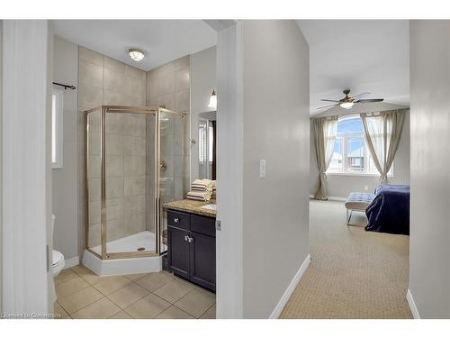 4896 Allan Court, Beamsville, ON - Indoor Photo Showing Bathroom