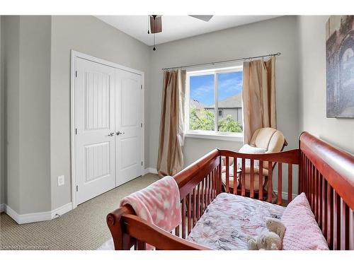 4896 Allan Court, Beamsville, ON - Indoor Photo Showing Bedroom