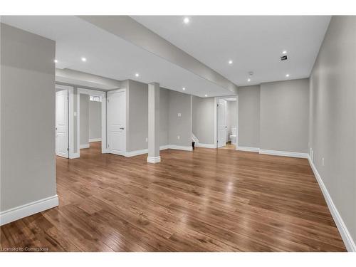 4896 Allan Court, Beamsville, ON - Indoor Photo Showing Other Room